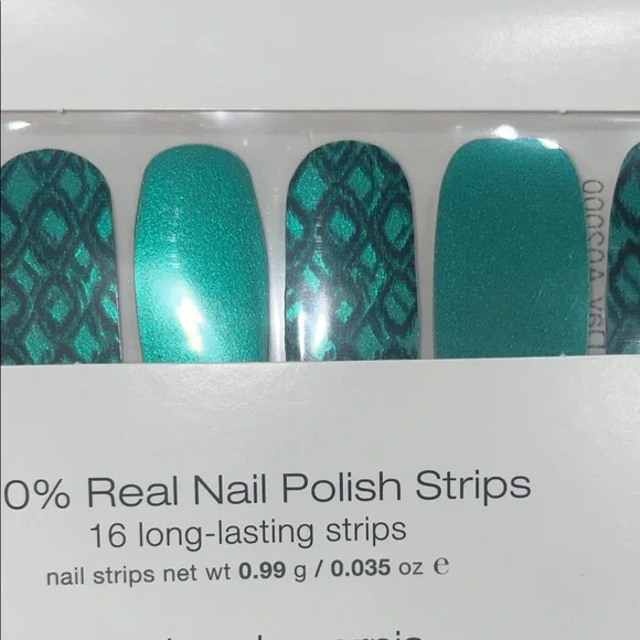 ColorStreet Snake My Day Nail Strips - Picture 4 of 4